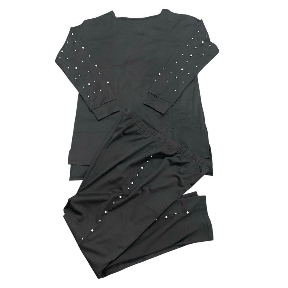 2 Piece Set Blouse and Pants in Black with Pearl, Size 4XL​